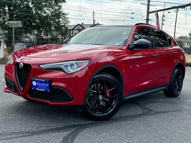 2019 Alfa Romeo Stelvio Sport