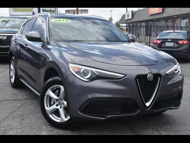 2019 Alfa Romeo Stelvio Base