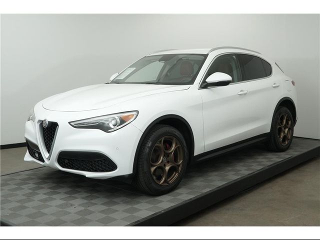 2019 Alfa Romeo Stelvio Base