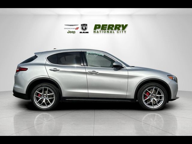 2019 Alfa Romeo Stelvio Ti Lusso