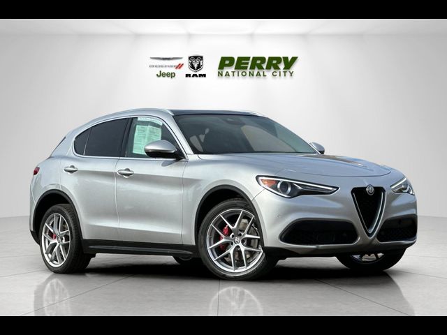 2019 Alfa Romeo Stelvio Ti Lusso