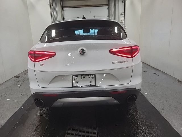 2019 Alfa Romeo Stelvio Ti