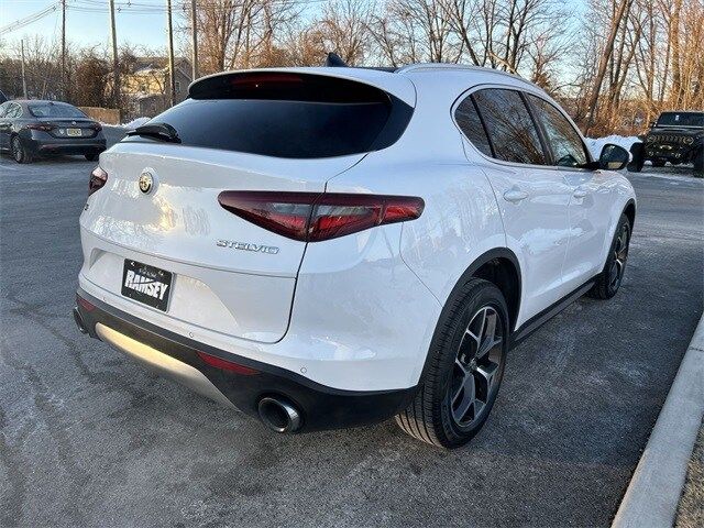 2019 Alfa Romeo Stelvio Ti