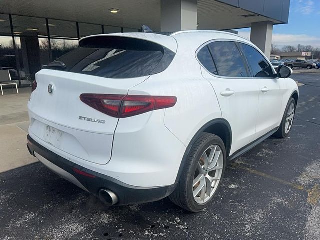 2019 Alfa Romeo Stelvio Ti Lusso