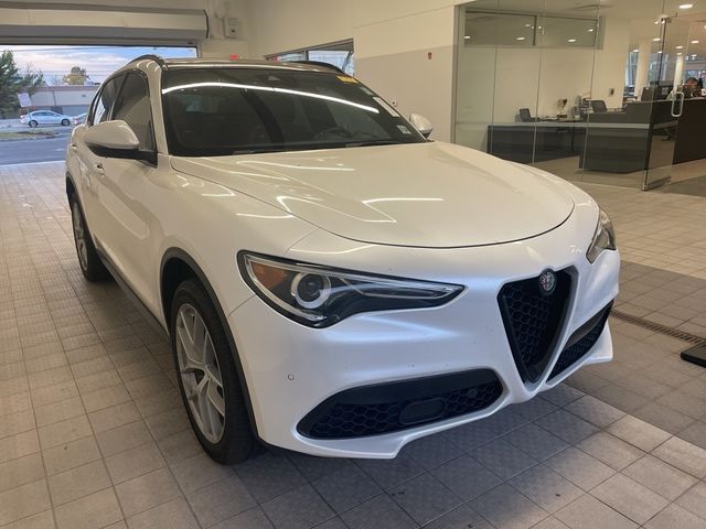 2019 Alfa Romeo Stelvio Ti Sport