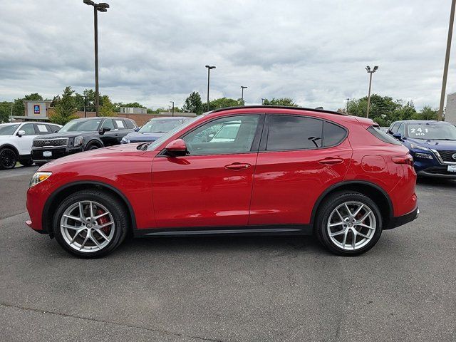 2019 Alfa Romeo Stelvio Ti Sport