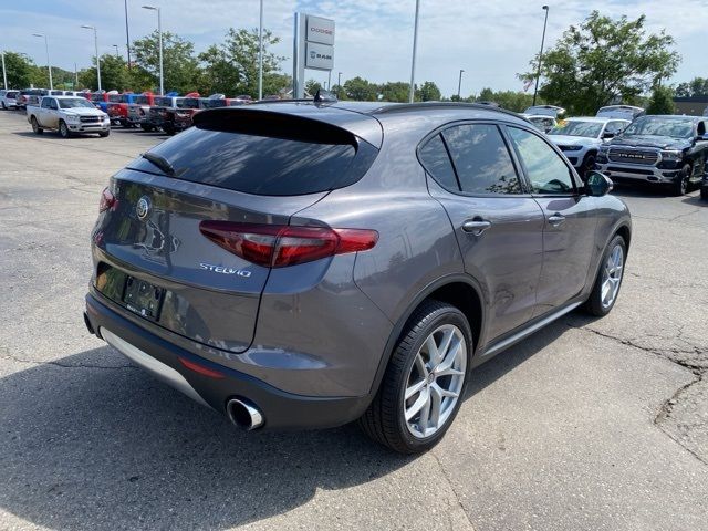 2019 Alfa Romeo Stelvio Ti Sport