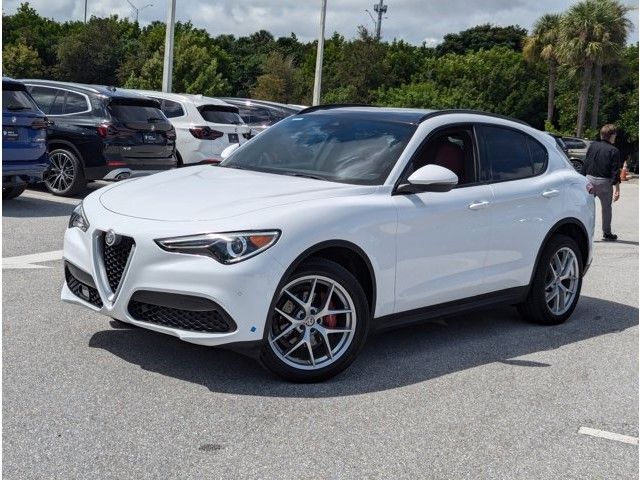 2019 Alfa Romeo Stelvio Ti Sport