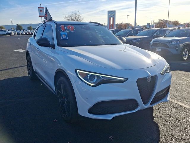 2019 Alfa Romeo Stelvio Ti Sport