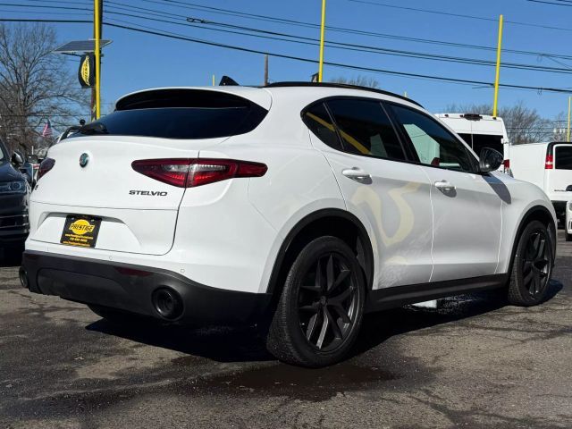 2019 Alfa Romeo Stelvio Ti Sport