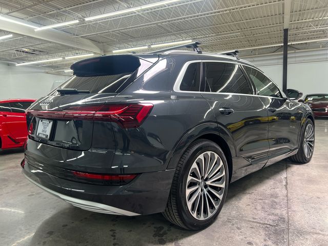 2019 Audi e-tron Prestige