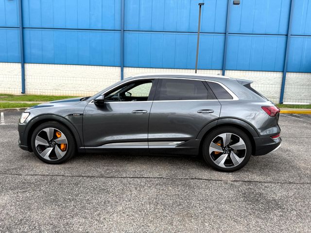 2019 Audi e-tron Prestige