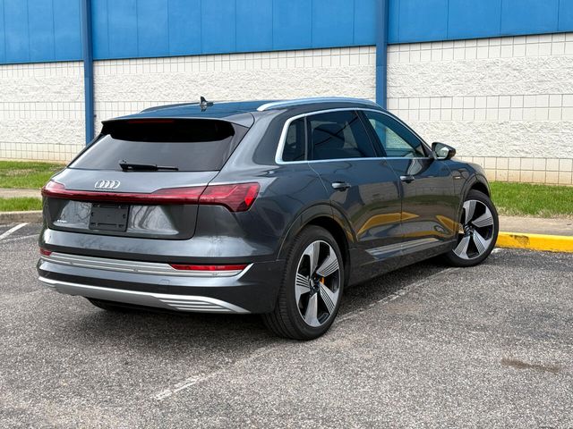 2019 Audi e-tron Prestige