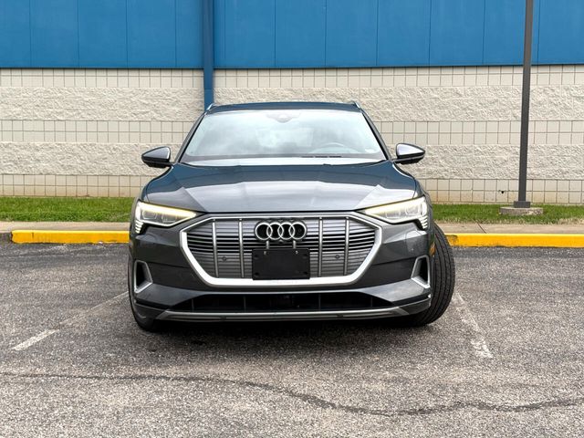 2019 Audi e-tron Prestige