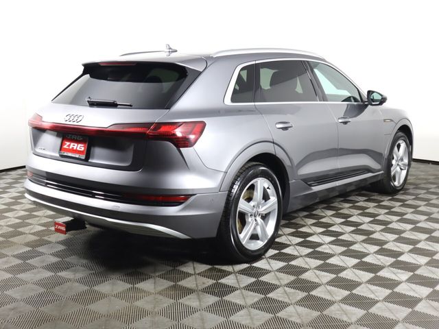 2019 Audi e-tron Premium Plus