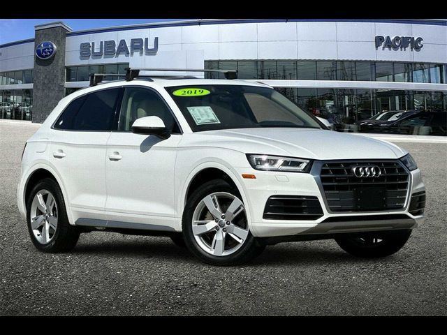 2019 Audi Q5 Premium Plus