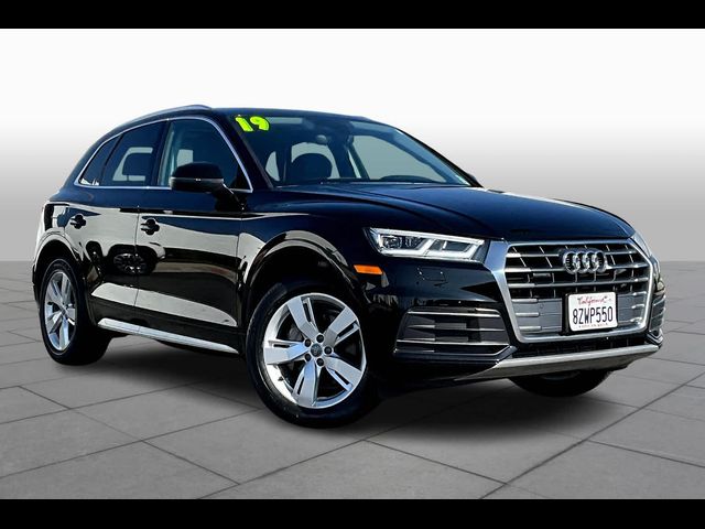 2019 Audi Q5 Premium Plus