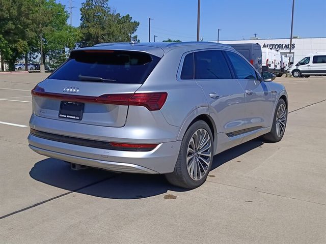 2019 Audi e-tron Prestige