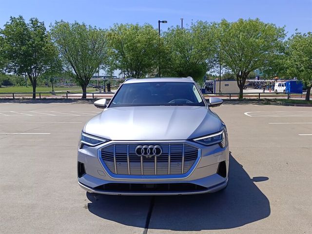 2019 Audi e-tron Prestige