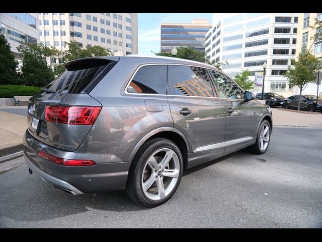 2019 Audi Q7 Prestige