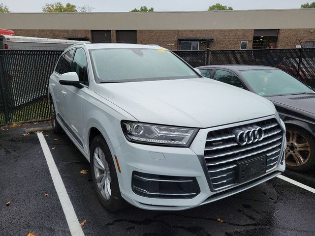 2019 Audi Q7 Premium