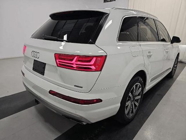 2019 Audi Q7 Premium Plus