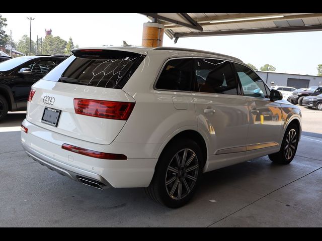 2019 Audi Q7 Premium Plus