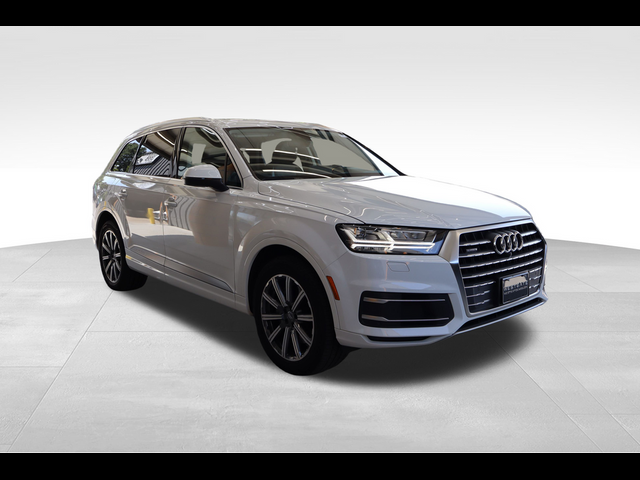 2019 Audi Q7 Premium Plus