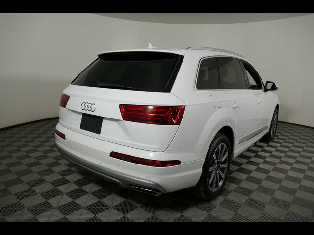 2019 Audi Q7 Premium Plus