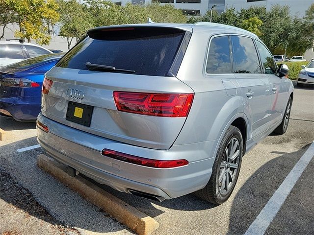 2019 Audi Q7 Premium Plus