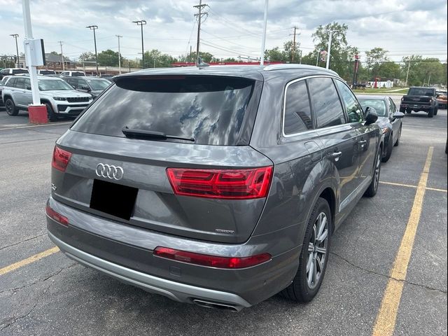 2019 Audi Q7 Premium Plus