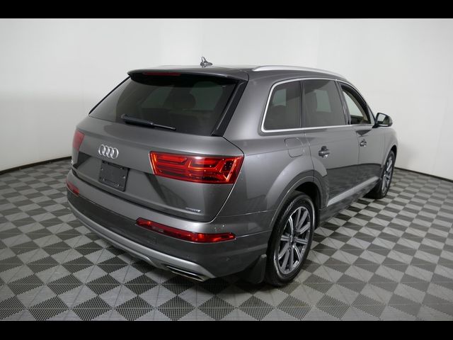 2019 Audi Q7 Premium Plus