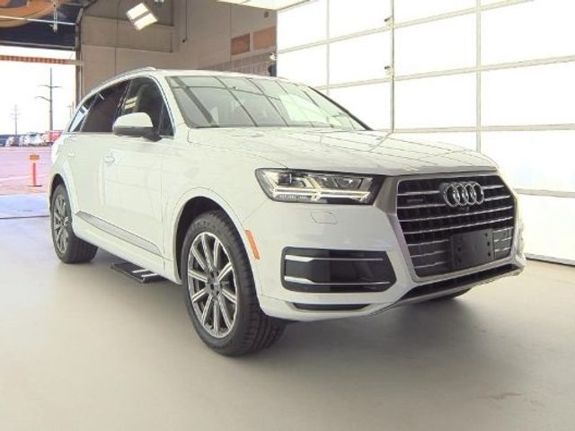 2019 Audi Q7 Premium Plus