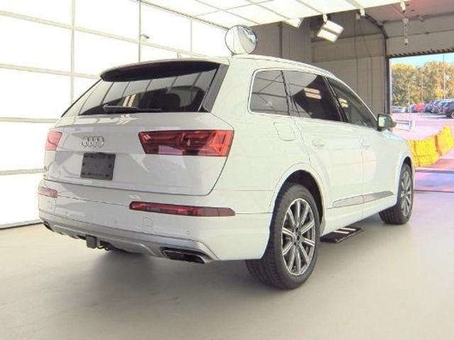 2019 Audi Q7 Premium Plus