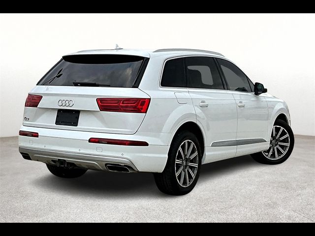 2019 Audi Q7 Premium Plus