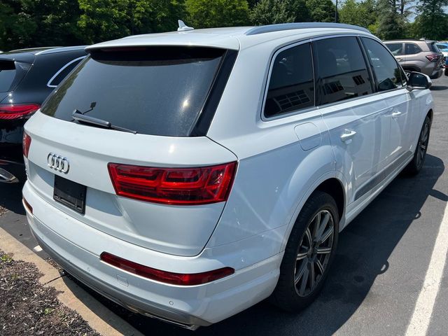 2019 Audi Q7 SE Premium Plus