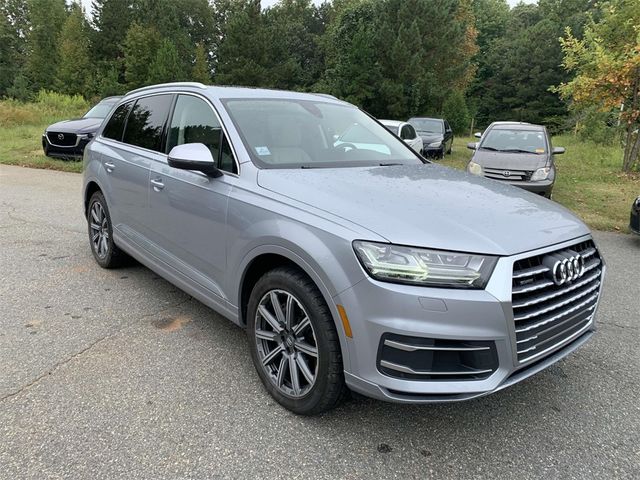 2019 Audi Q7 SE Premium Plus