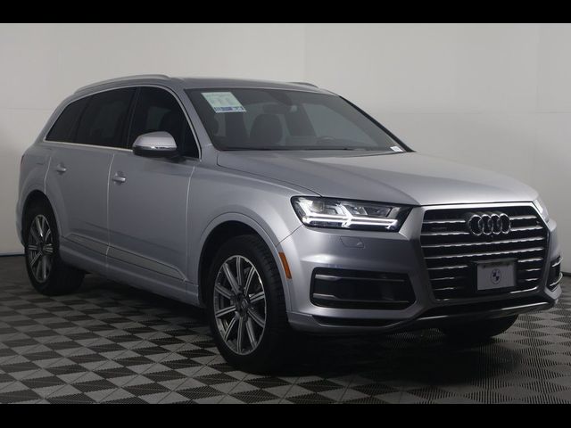 2019 Audi Q7 SE Premium Plus