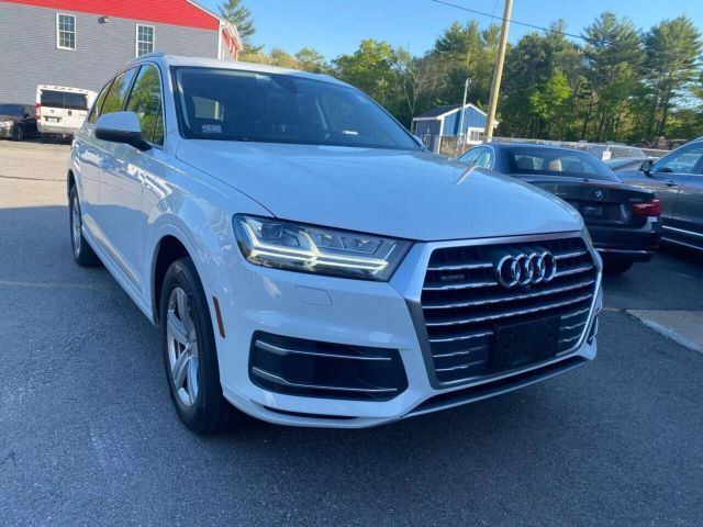 2019 Audi Q7 SE Premium Plus