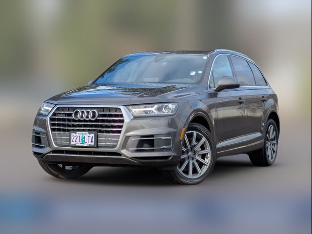 2019 Audi Q7 Premium