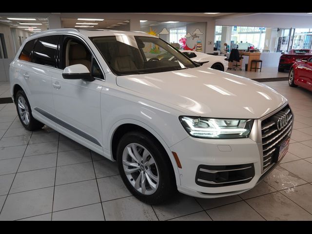 2019 Audi Q7 Premium Plus
