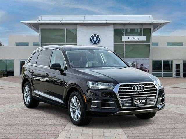 2019 Audi Q7 Premium Plus