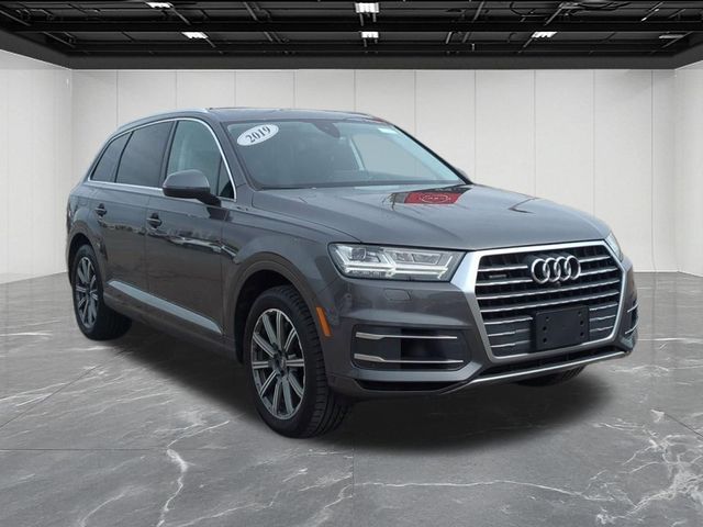 2019 Audi Q7 Premium Plus