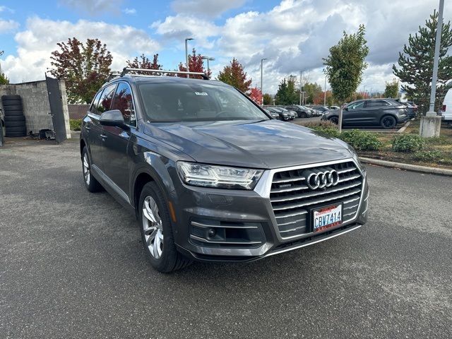 2019 Audi Q7 Premium Plus