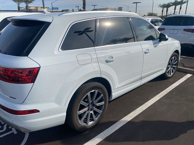 2019 Audi Q7 Premium Plus