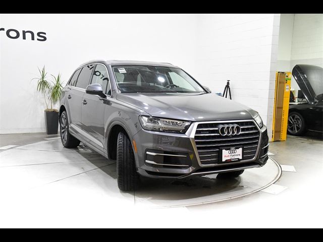 2019 Audi Q7 Premium Plus