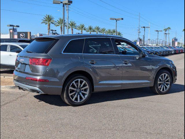 2019 Audi Q7 SE Premium Plus