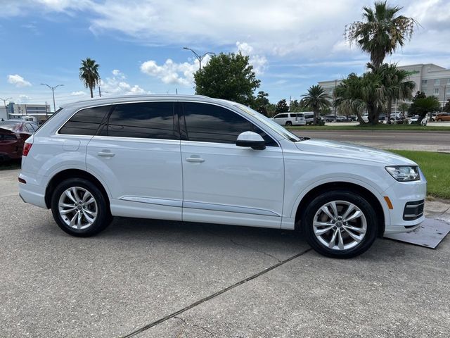 2019 Audi Q7 SE Premium Plus