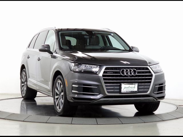 2019 Audi Q7 SE Premium Plus