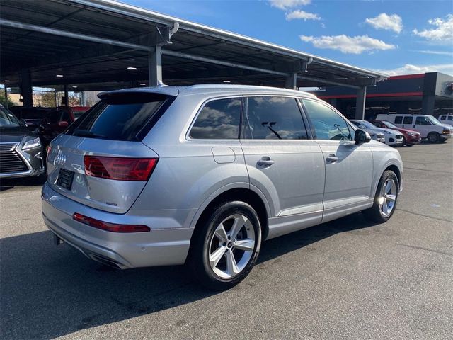 2019 Audi Q7 SE Premium Plus